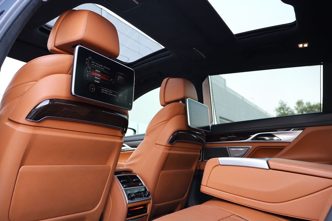 بي أم دبليو 740Li M Sport 3.0L (335 HP)