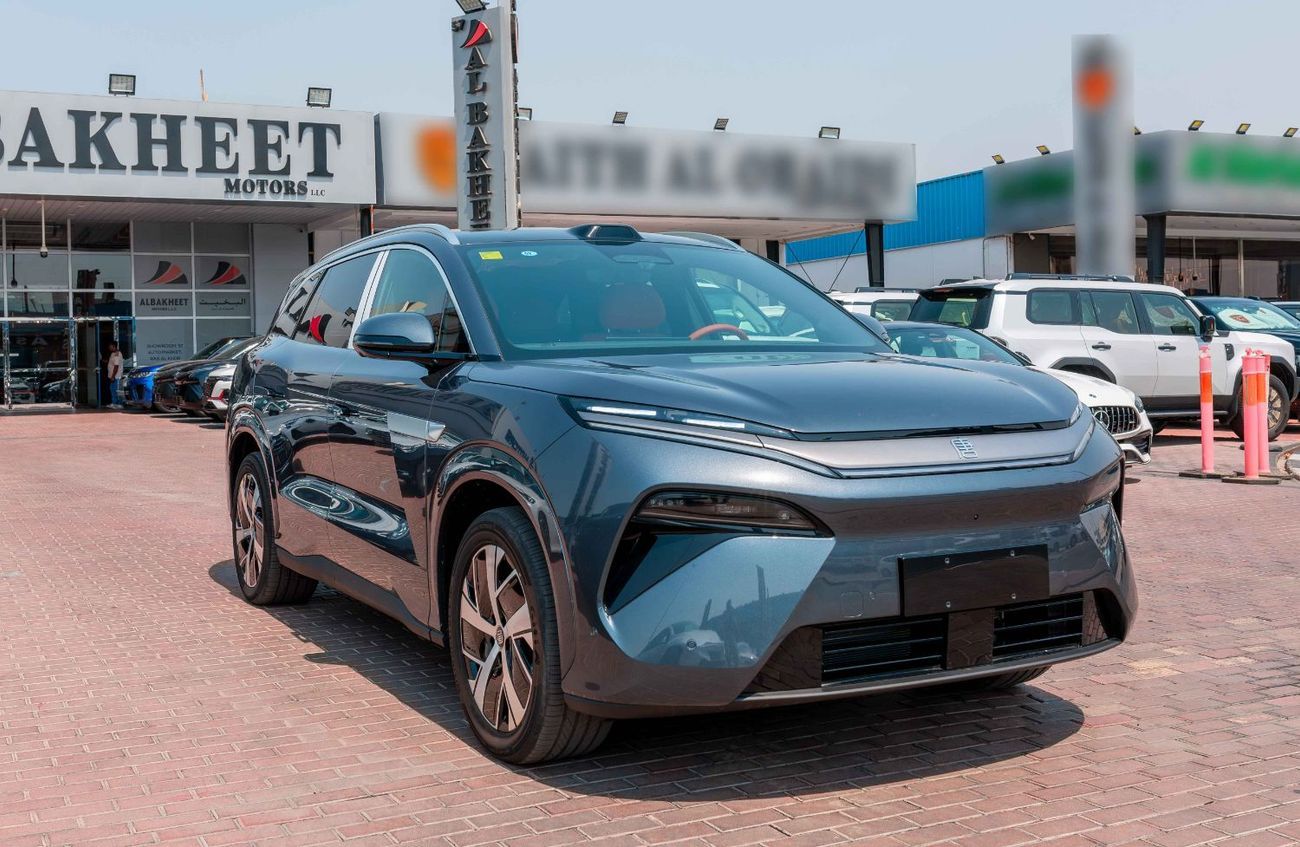 بي واي دي تانغ ل EV RWD