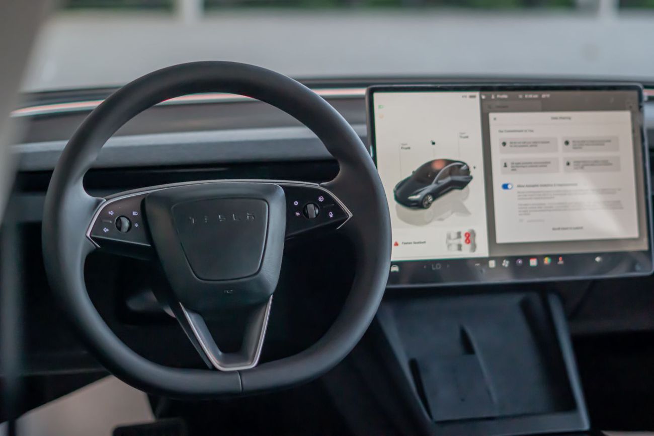 Tesla Model 3 Rear-Wheel Drive