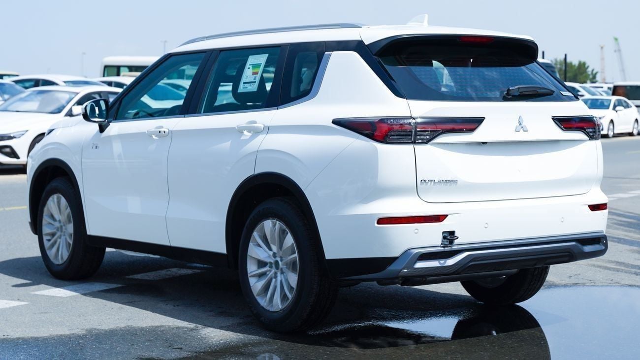 Mitsubishi Outlander GLX MIDLINE Brand New 2026 Mitsubishi Outlander Medium Line (G10) 2.5L | 7-Seater SUV | GCC Specific