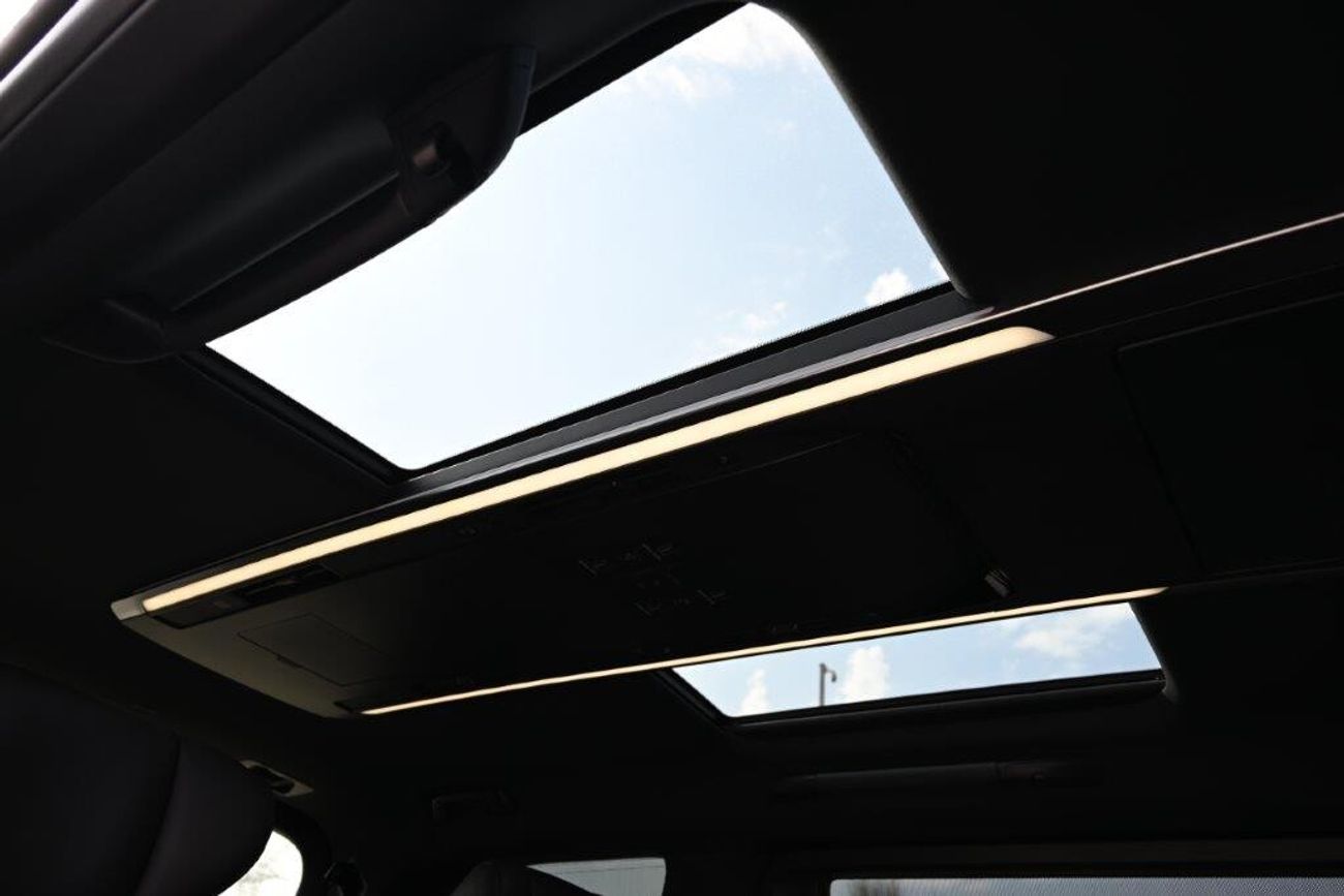 Toyota Alphard Hybrid Executive Lounge