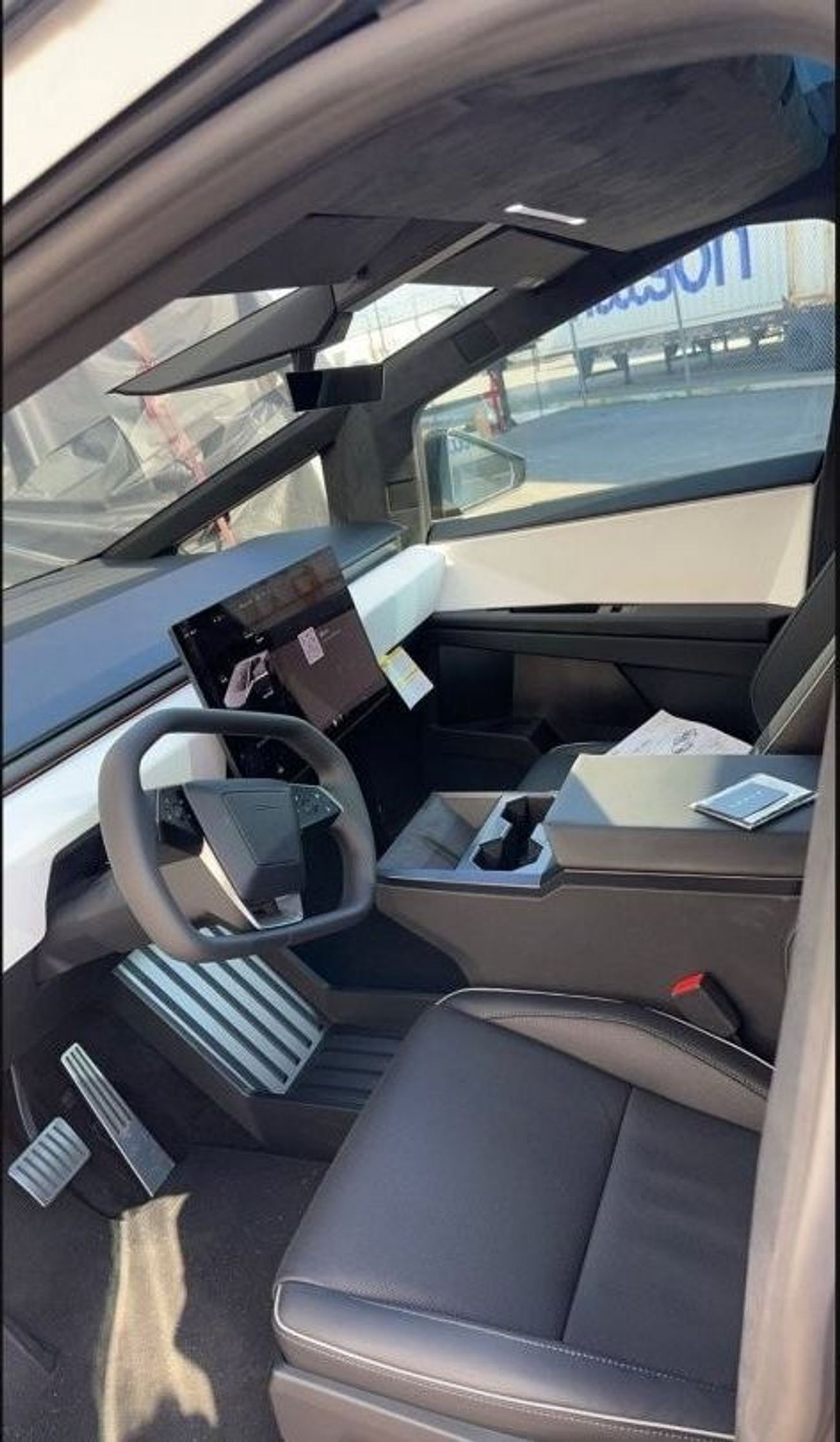 تسلا سايبرتراك BRAND NEW /ZRRO KM / ELECTRIC CAR /MODEL 2024