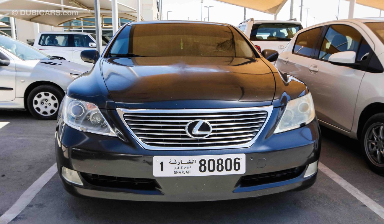 Lexus LS460