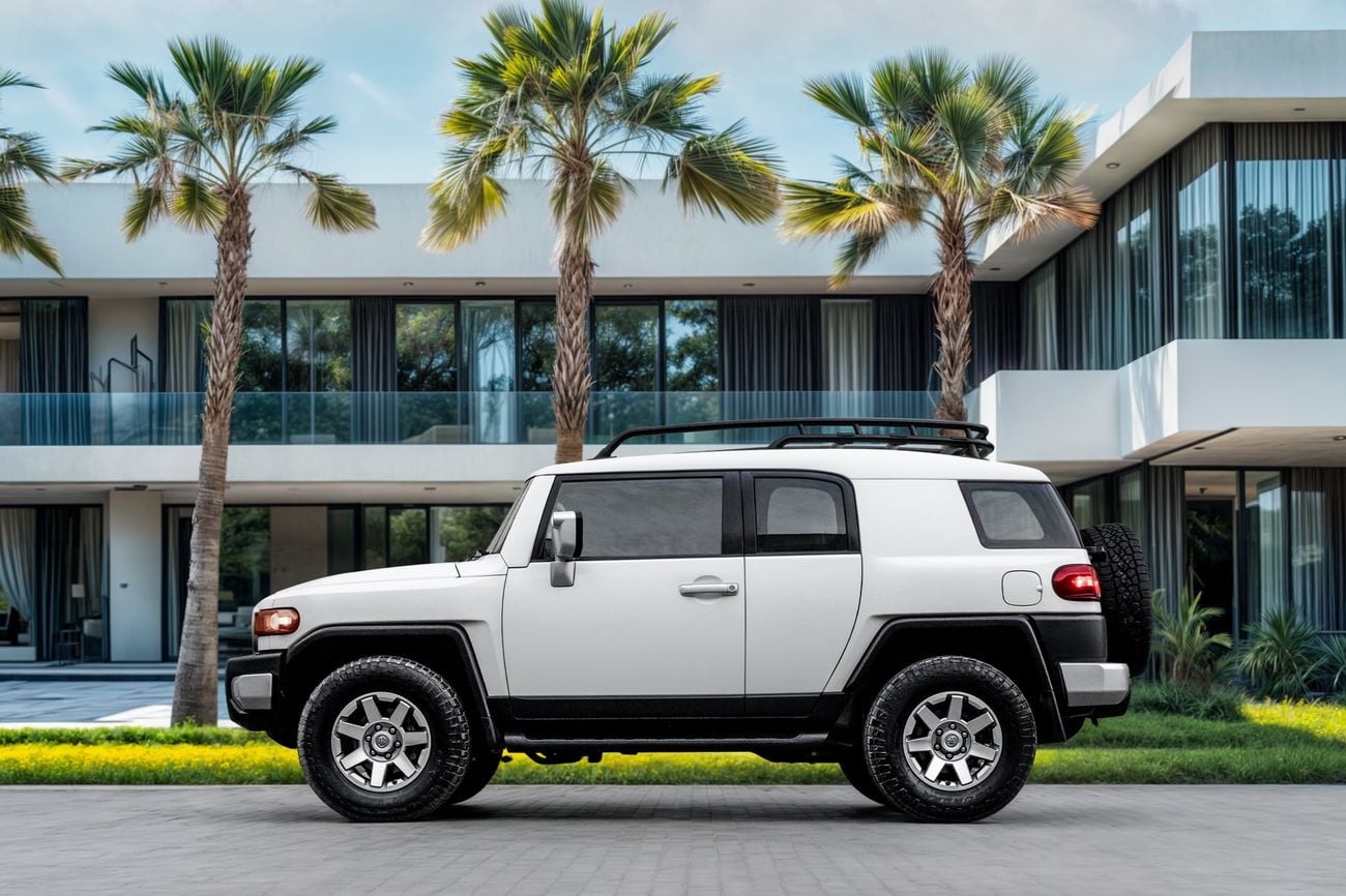 Toyota FJ Cruiser | 2,742 P.M | 0% Downpayment | Pristine Condition!