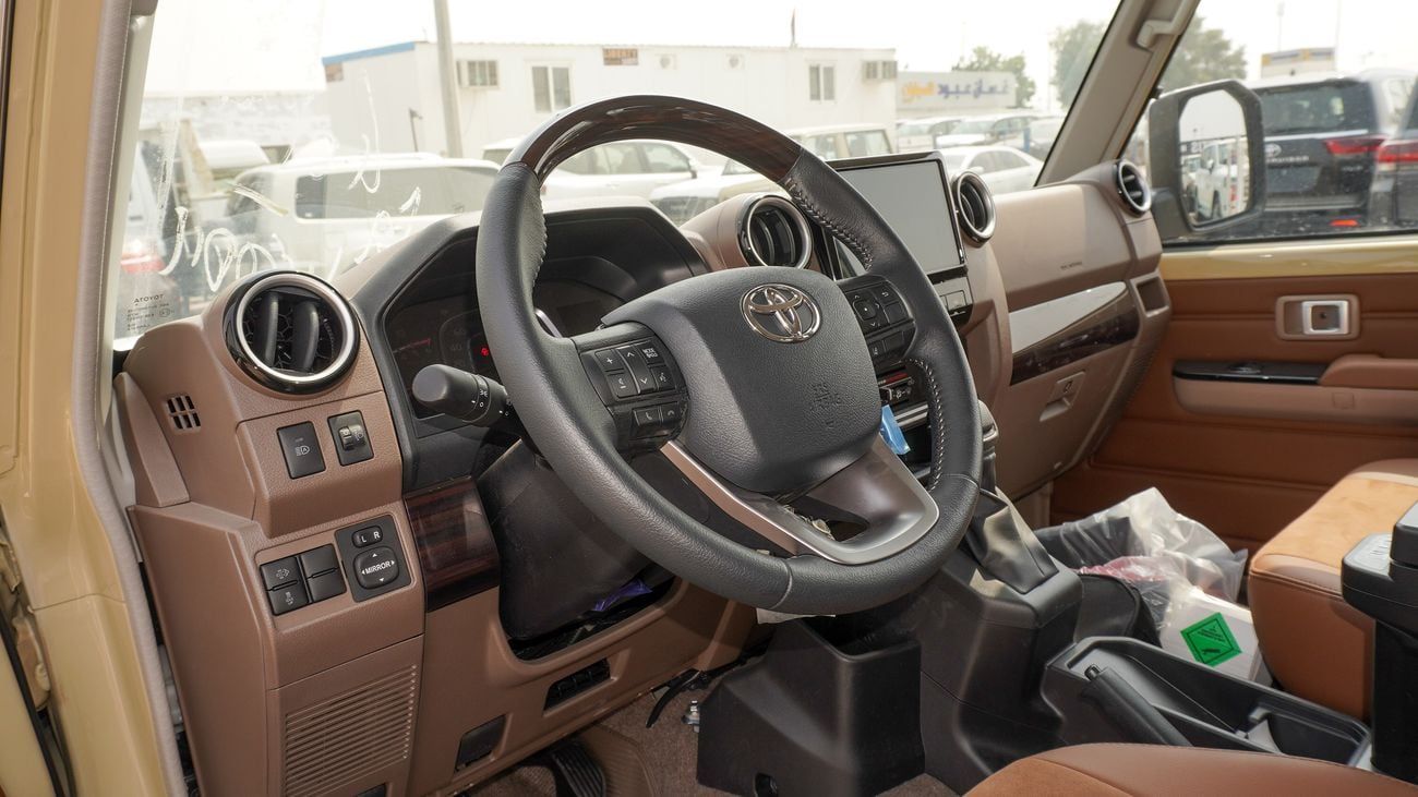 Toyota Land Cruiser 70 LX 2.8L DIESEL A/T