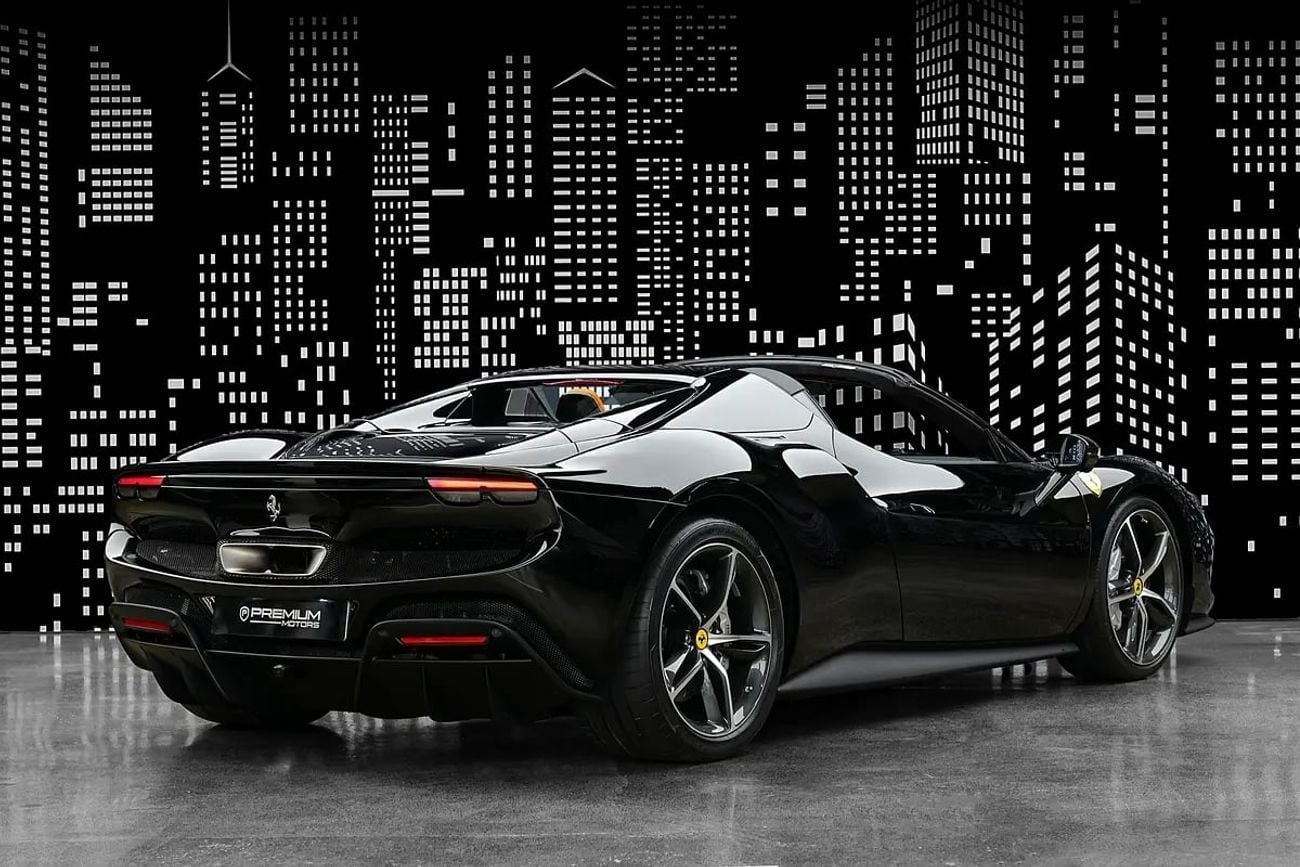 فيراري 296 GTB GTS