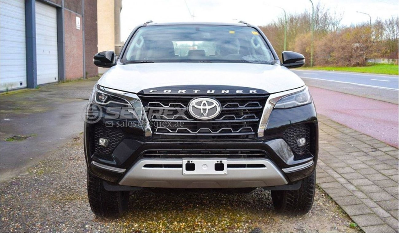 Toyota Fortuner Fortuner 4.0L Gasolina Asientos de Cuero, Camára Trasera, LLantas R18 T/A 2021