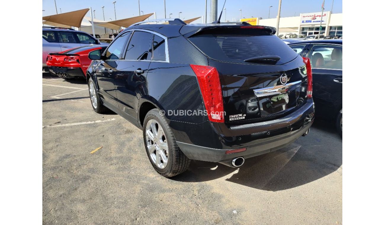 Cadillac SRX 2014 model GCC specs full options panorama clean car 3.6ltr