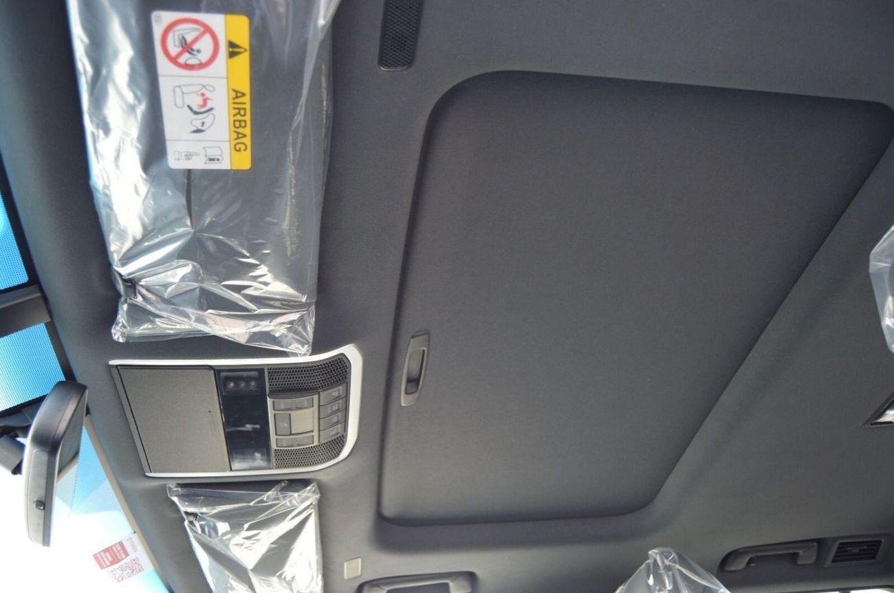 تويوتا لاند كروزر Toyota Lc300 VXR 2025 RHD petrol engine 3.3L twin turbo 4x4 Japanese specs silver colour