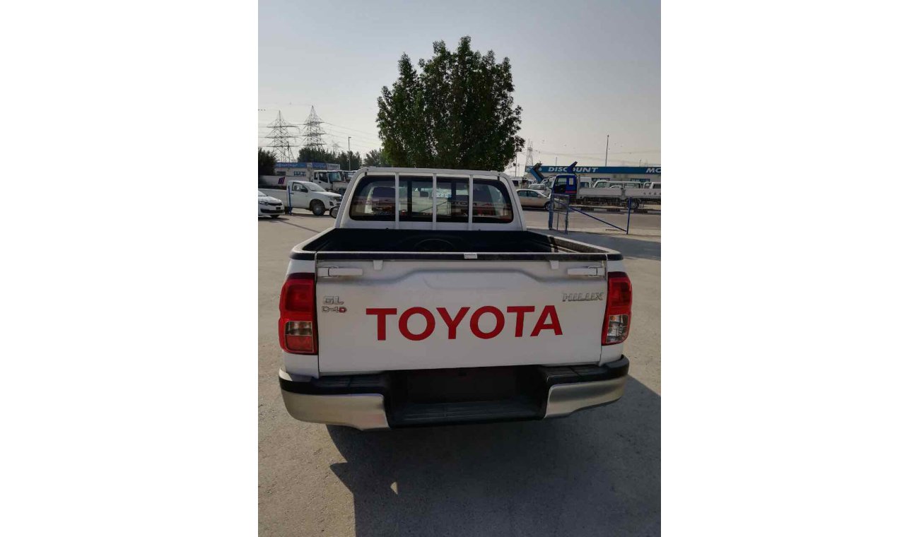 Toyota Hilux DC Diesel 4X2