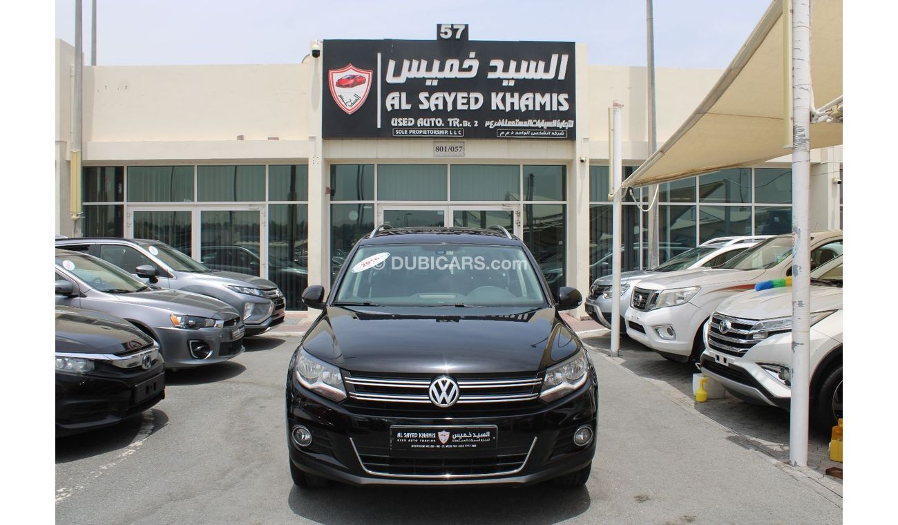 فولكس واجن تيجوان SE خالية من الحوادث - خليجي - مكينة 1400 سي سي - تيربو - السيارة بحالة ممتازة من الداخل والخارج