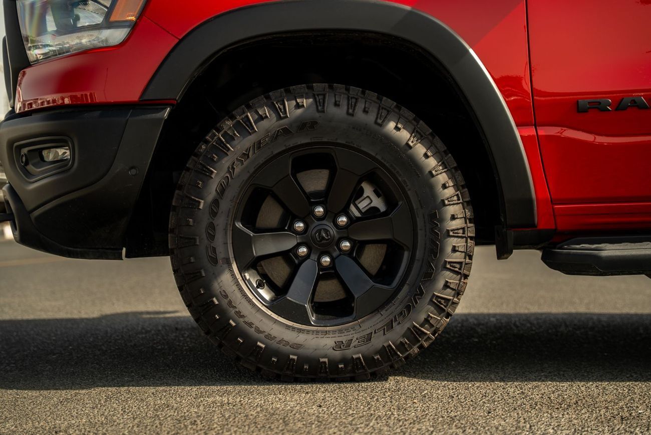 رام 1500 Rebel 5.7L Crew Cab Utility (5 Seater)