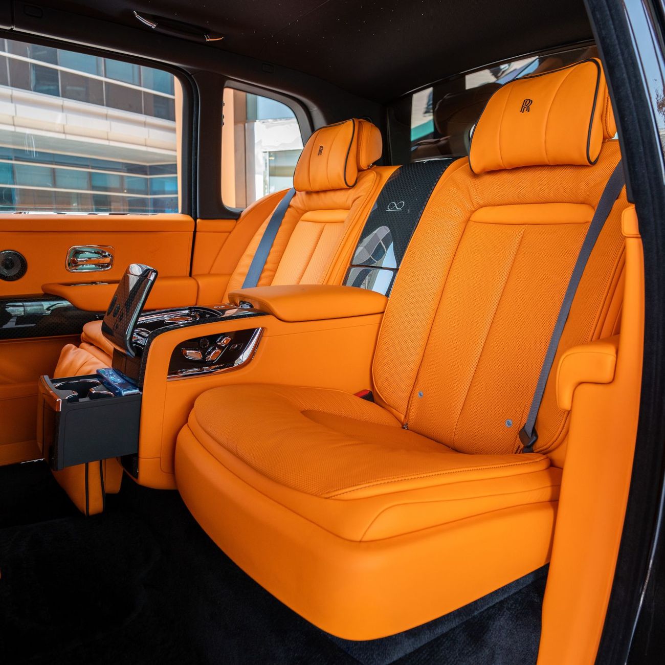 رولز رويس كولينان 2024 ROLLS ROYCE CULLINAN BLACK BADGE DONE ONLY 6000KM