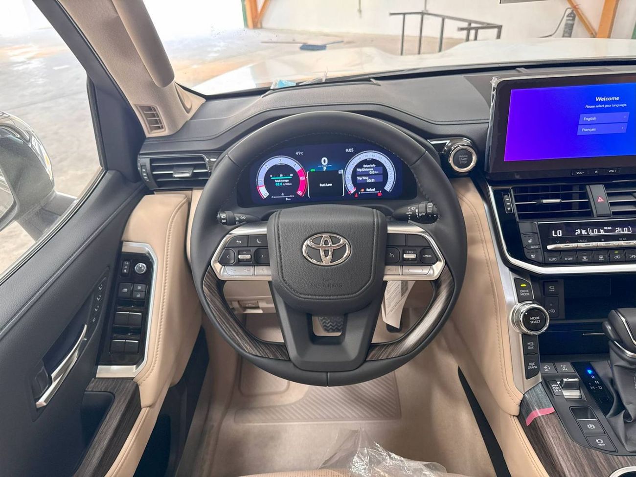 تويوتا لاند كروزر 2025 Toyota Land Cruiser LC300 VXR (Full-Option without Radar) 3.3L V6 TW Twin Turbo Diesel A/T 4WD 