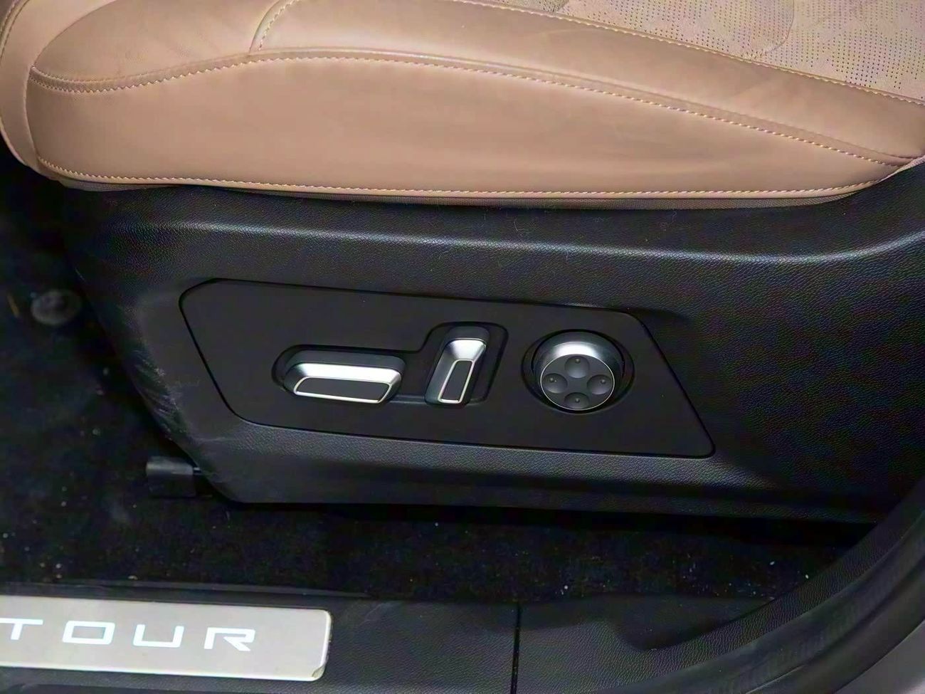 Jetour T2 Export only | Jetour Traveller 2025 2.0TD XWD Automatic Conquer Plus | Full Option - Brown interior