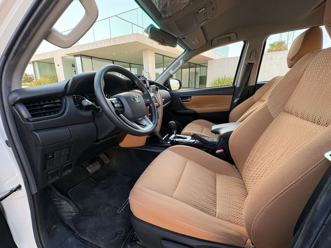 Toyota Fortuner EXR 2.7L (160 HP) AED 1,440 P.M | 0% DOWN PAYMENT | TOYOTA FORTUNER EXR | 2.7L I4 4WD | 2020 | FULL