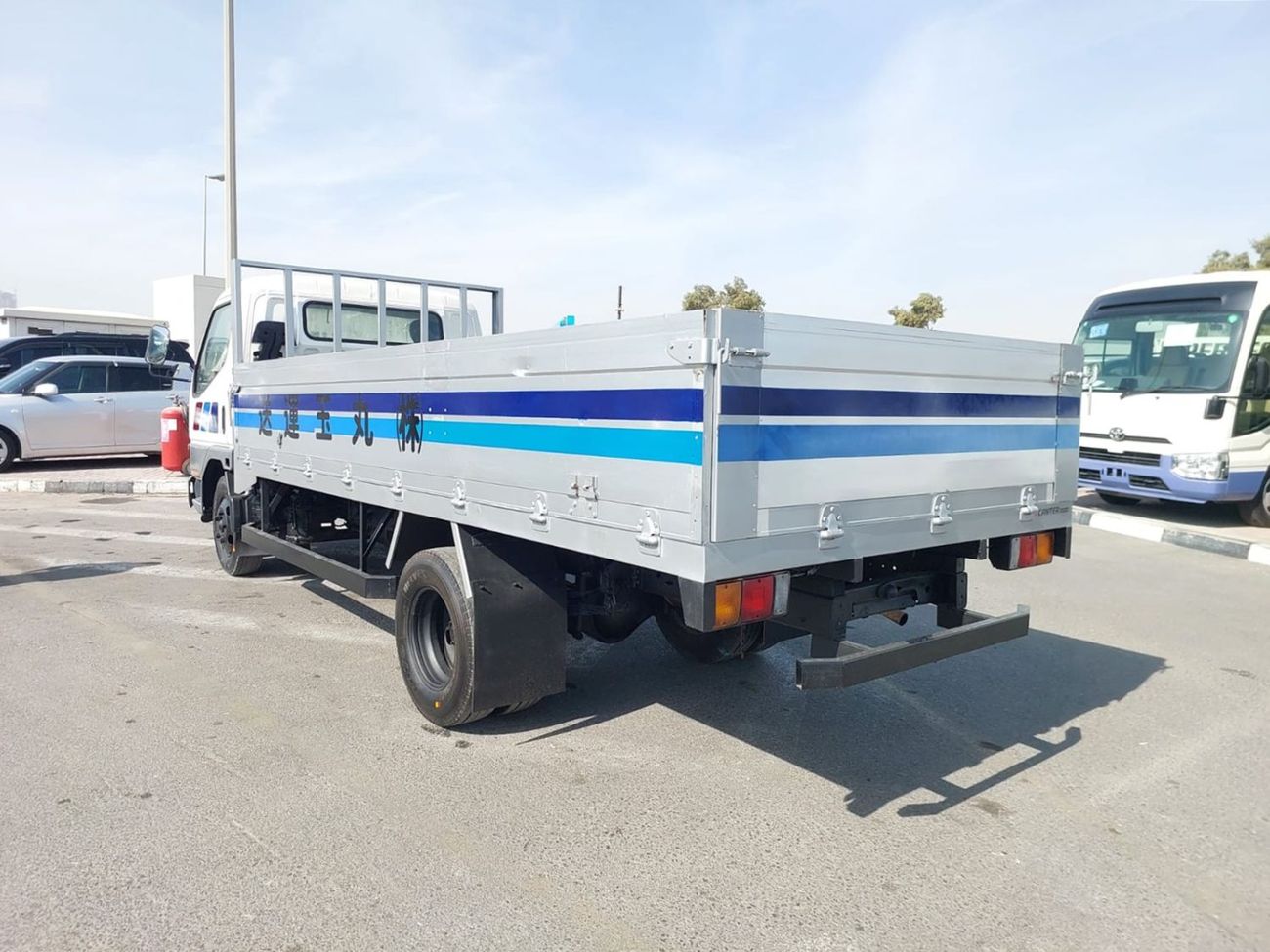 Mitsubishi Fuso Canter MITSUBISHI CANTER TRUCK RHD 1997 MODEL 4.5 L DIESEL MANUAL(PM32294)