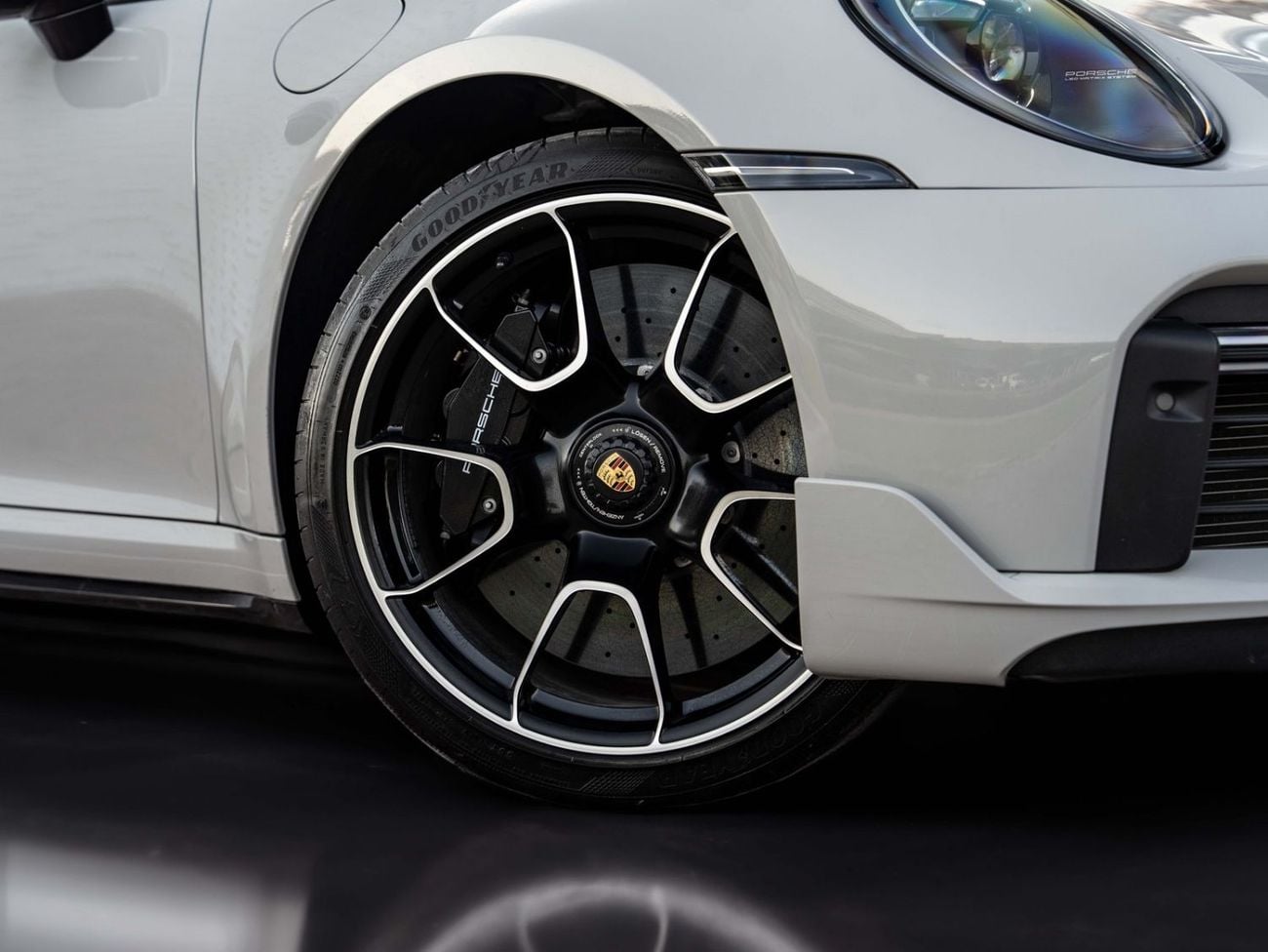 Porsche 911 Porsche 911 Turbo S 2023
