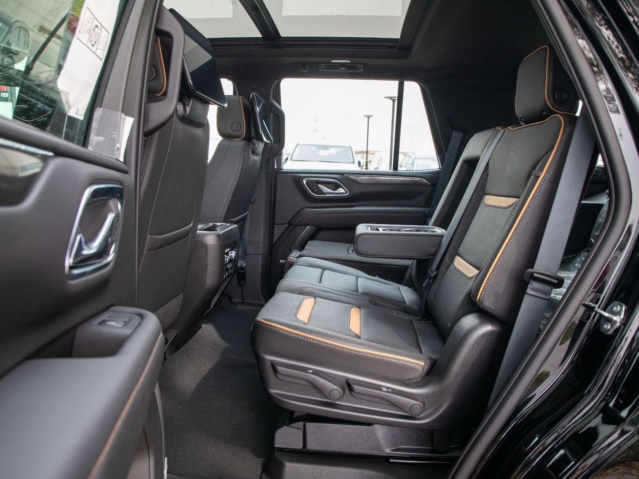 GMC Yukon AT4/GCC/TV. Local Registration +10%