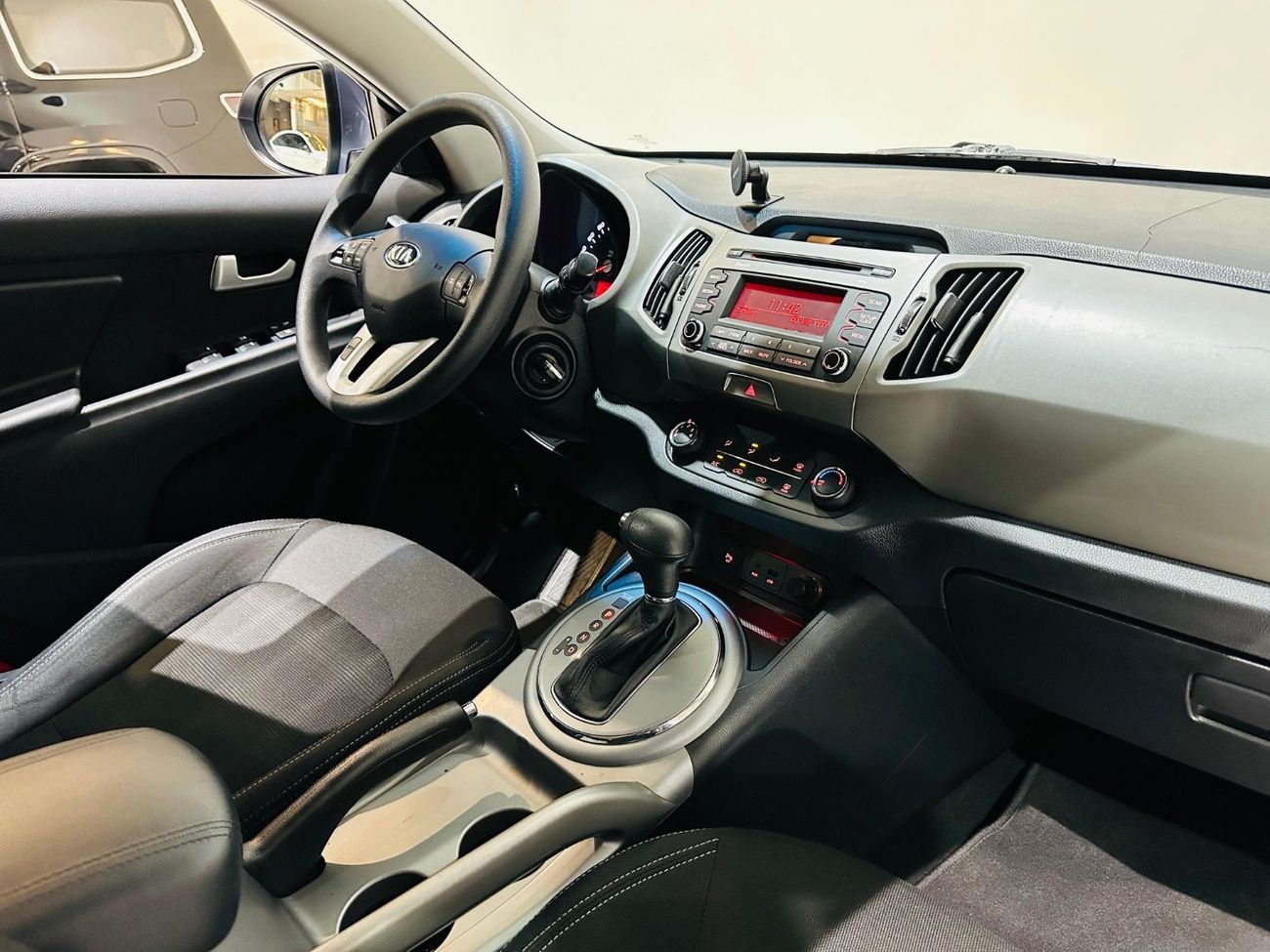 كيا سبورتيج EX 2.0L (155 HP)