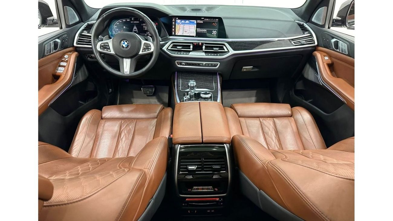 BMW X7 M50i 2022 BMW X7 xDrive50i M-Sport, Dec 2027 BMW Warranty + Service Pack, Full Options, Low Kms, GCC