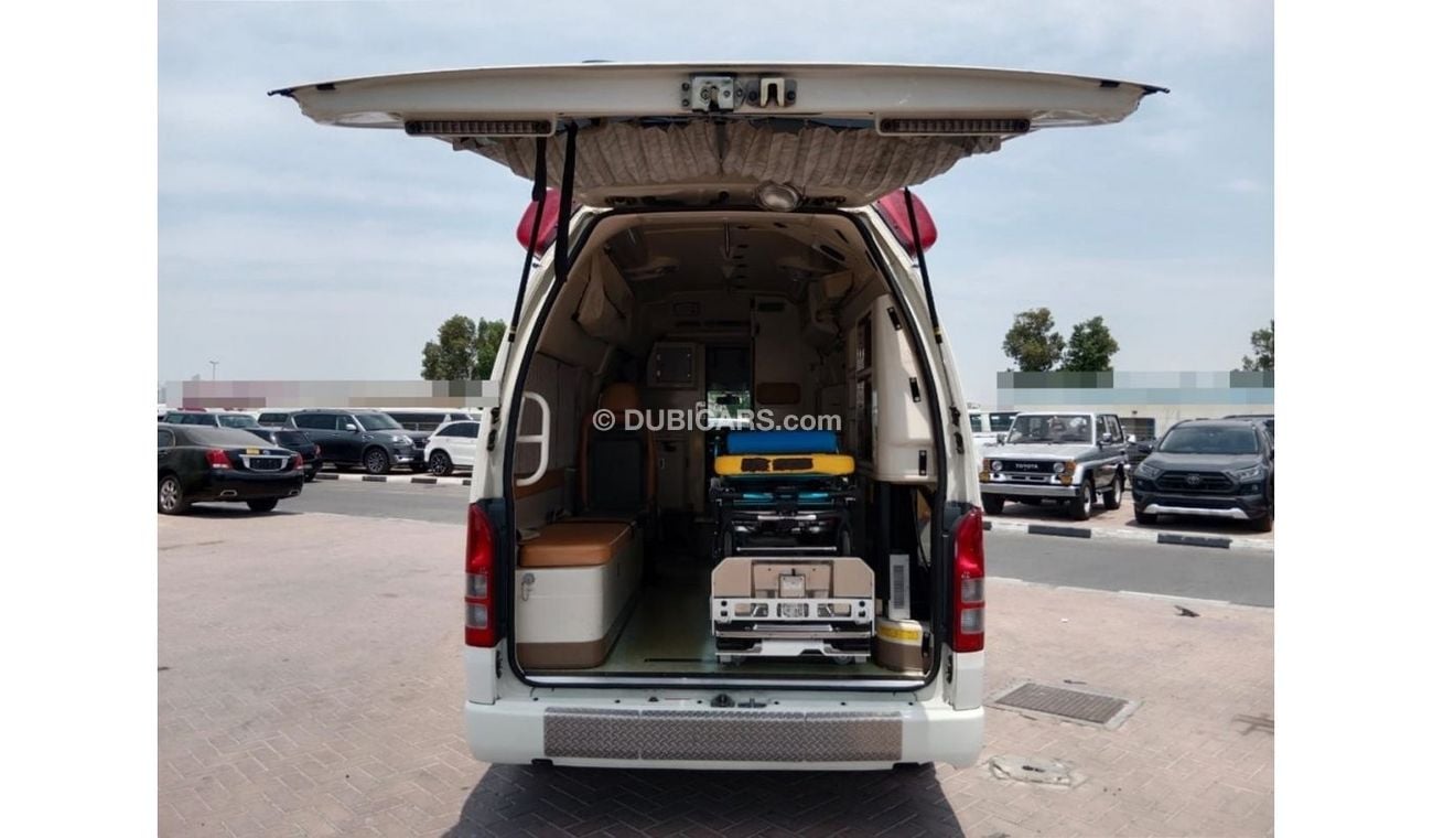 Toyota Hiace TOYOTA HIACE VAN (AMBULANCE) RIGHT HAND DRIVE(PM12092)