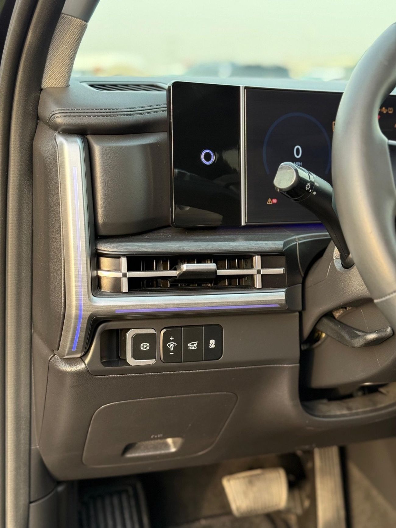 Hyundai Santa Fe Limited FE 360 camera, panoramic,leather seats, Full Option