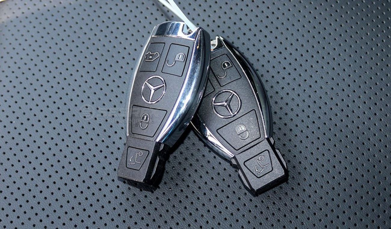 مرسيدس بنز V 300 D 2023 Model Mercedes-Benz V300d 4Matic Exclusive, Long