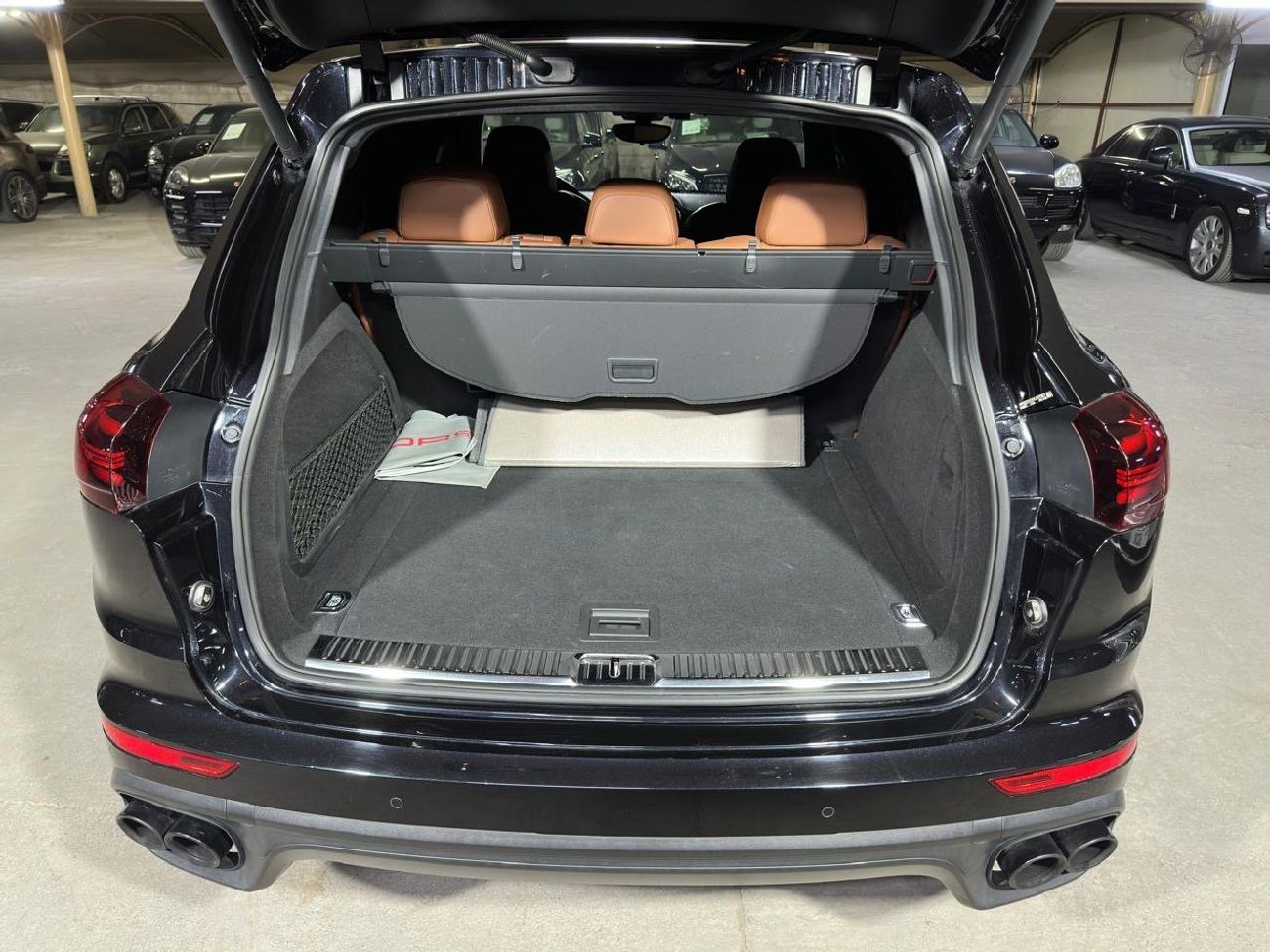 بورش كايان Turbo S 4.8L (570 HP)