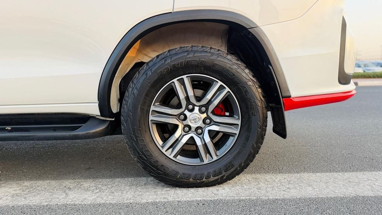 تويوتا فورتونر -