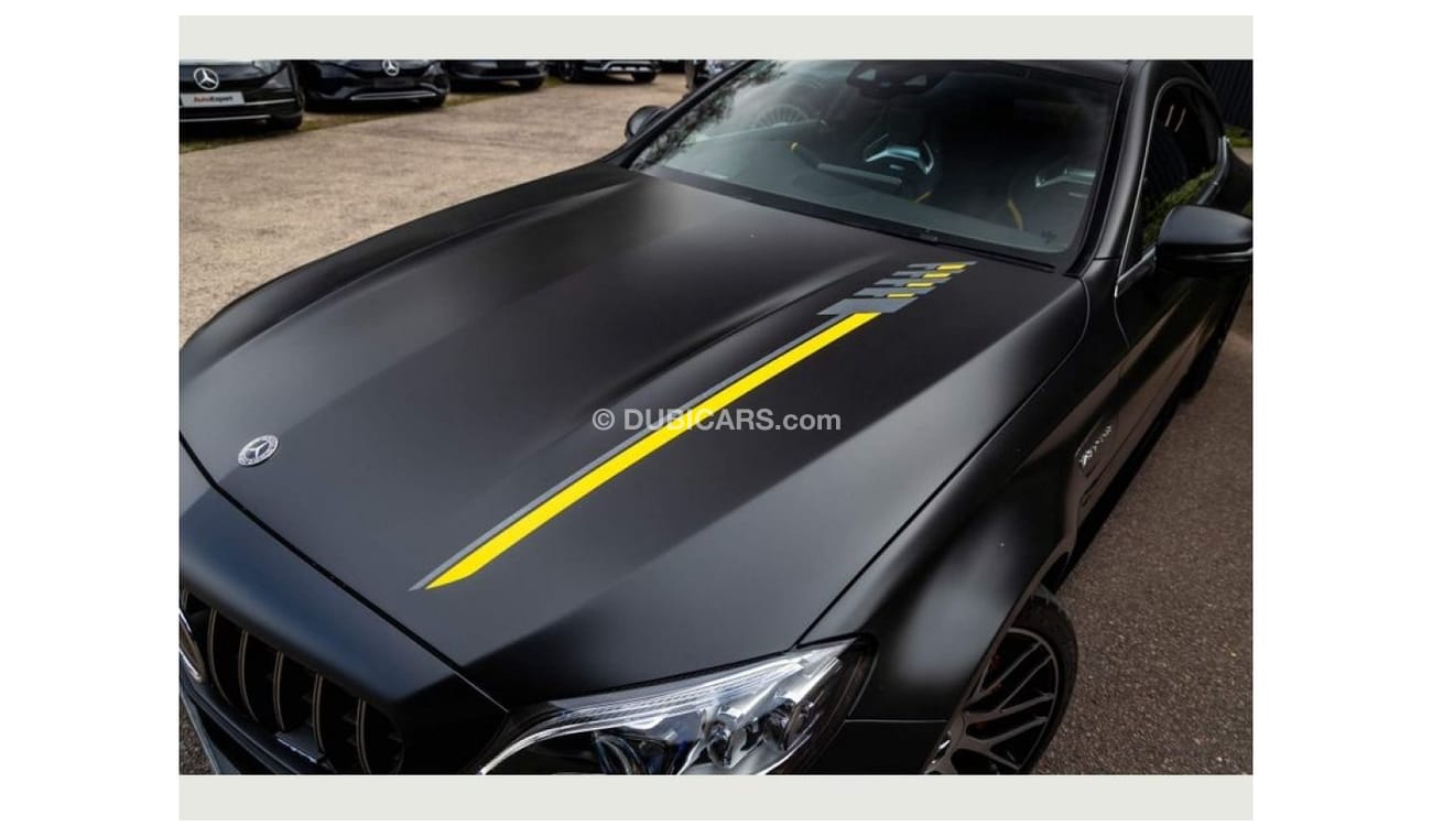 مرسيدس بنز C 63 كوبيه الإصدار الأخير S V8