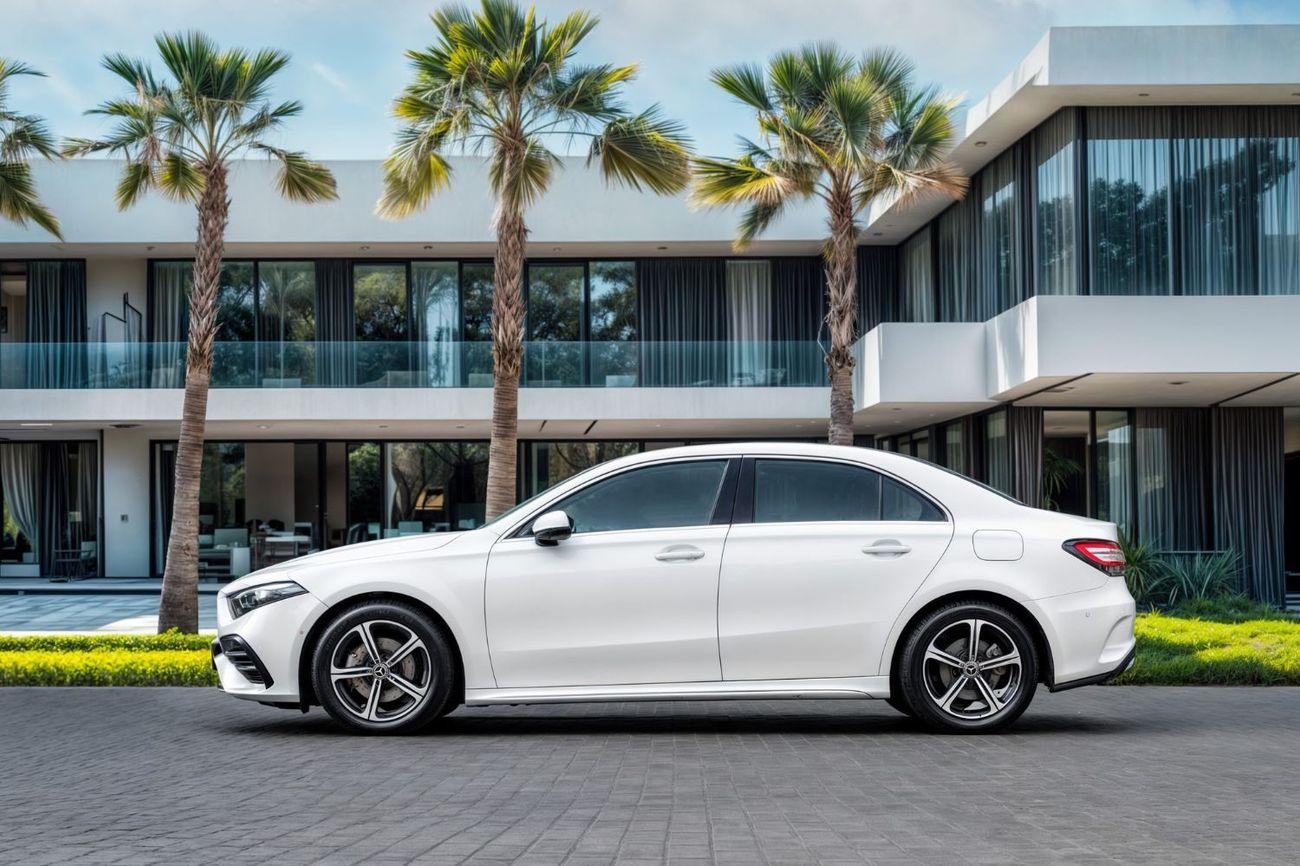 مرسيدس بنز A 200 L Sedan | 3,133 P.M  | 0% Downpayment | Brand New