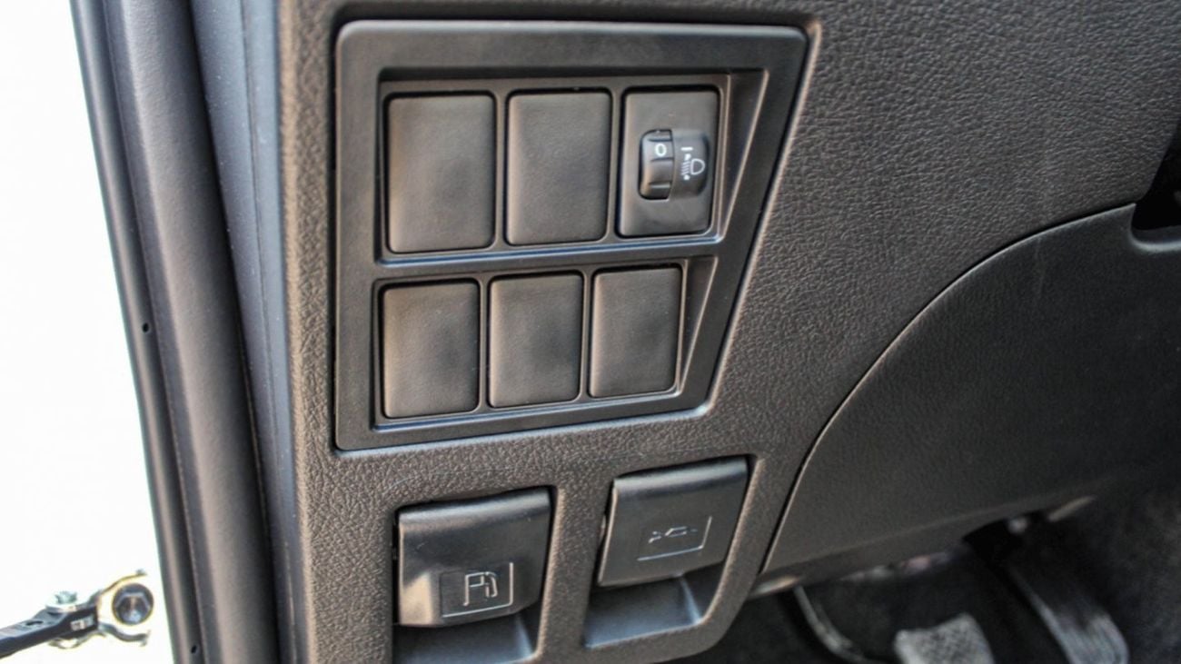 Toyota Hilux TOYOTA HILUX BASIC OPTION 2024 V4 DIESEL 2.4L