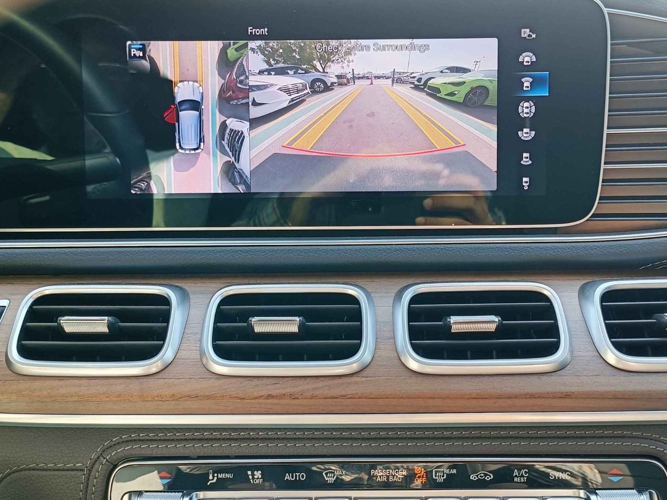 Mercedes-Benz GLE 350 FULL OPTION / 3.0L V6 PETROL, HEADUP DISPLAY / PANORAMIC / 360* CAMERA / 4WD  (CODE # 67922)