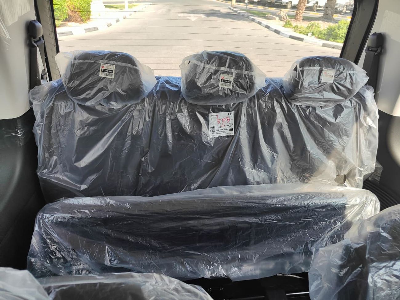 هيونداي ستاريا 2025 Hyundai Staria 11-Seater 3.5L V6 Petrol A/T FWD Only For Export