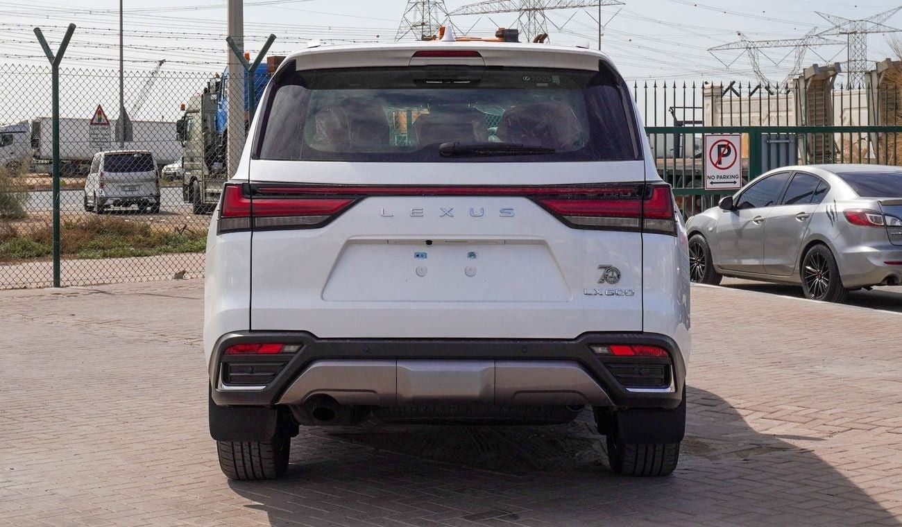 لكزس LX 600 3.5L V6