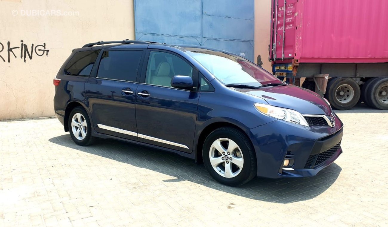 Toyota Sienna Full option clean automatic Door