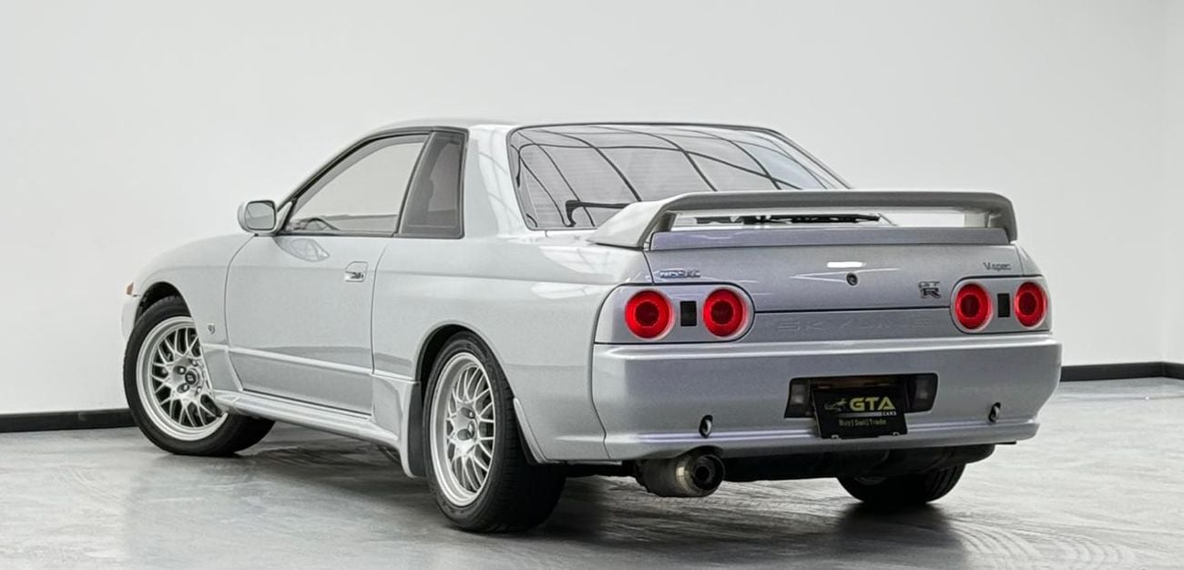 Nissan Skyline 1993 Nissan Skyline GT-R ,Full Service history ,Excellent Condition ,GCC