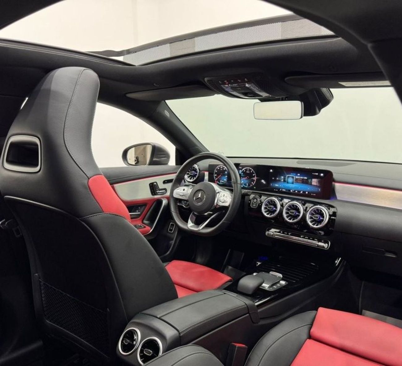 مرسيدس بنز CLA 250 2023 Mercedes Benz CLA250, August 2028 Mercedes Warranty, Very Low Kms, GCC