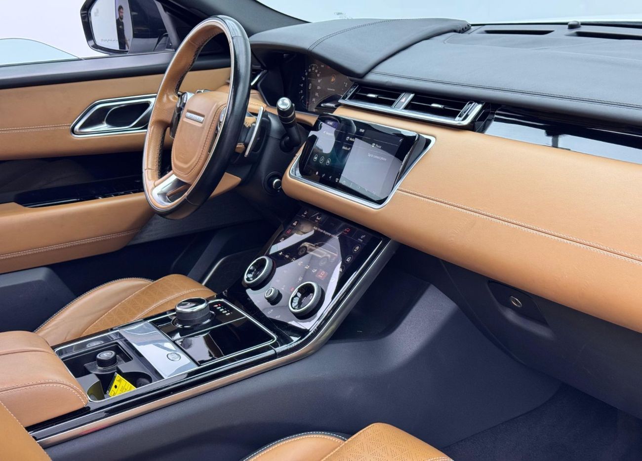 لاند روفر رينج روفر فيلار 2018 Range Rover Velar HSE R-Dynamic, 1 Year Warranty, Full Service History, GCC