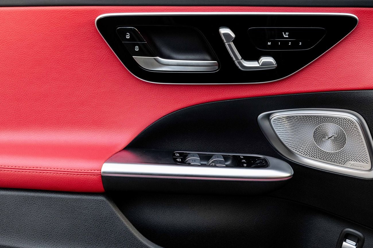 مرسيدس بنز C 200 C200 Premium Plus | 4,309 P.M | 0% Downpayment | AGENCY WARRANTY