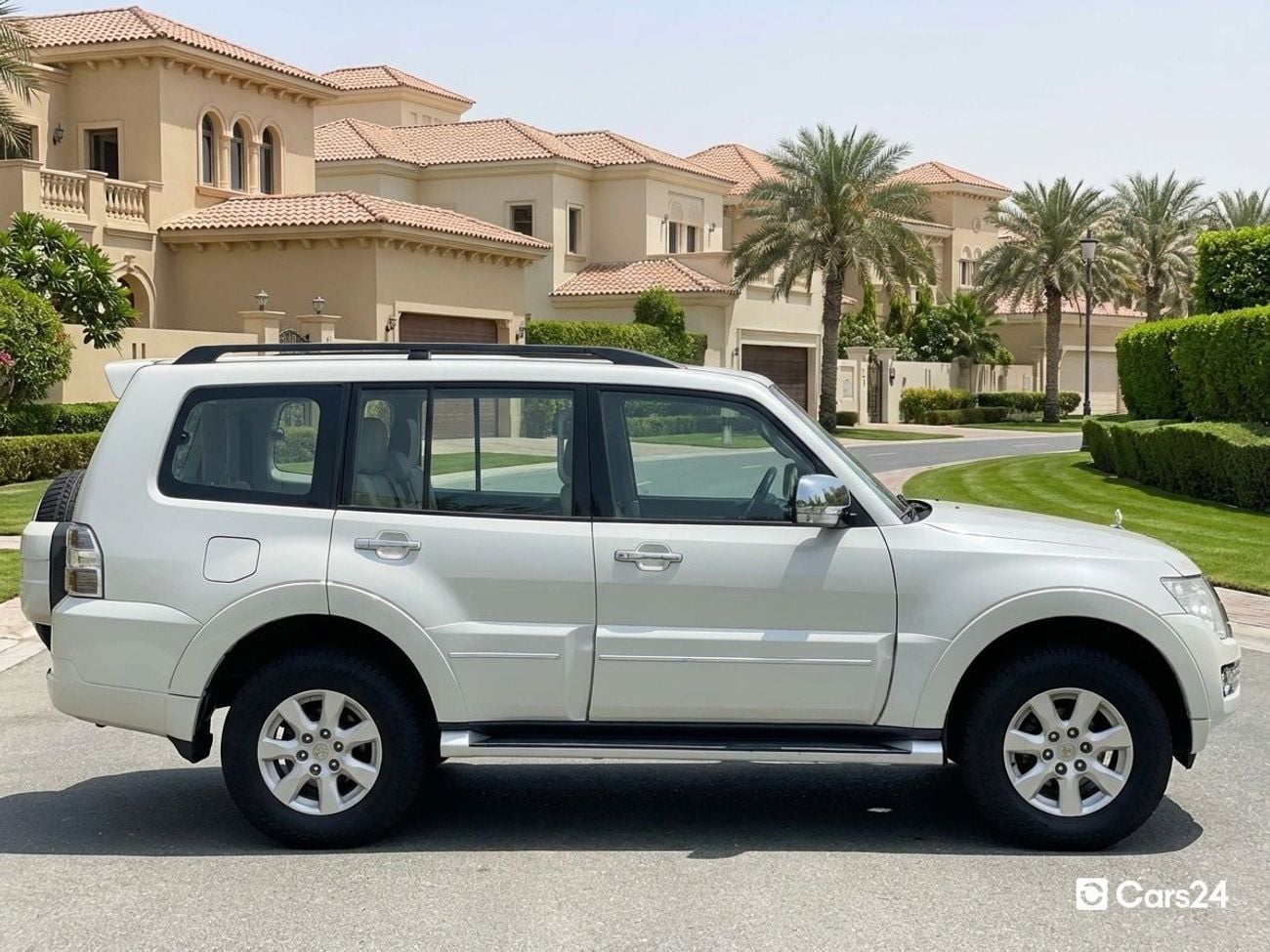 ميتسوبيشي باجيرو 3L 2022 | 0 DP | 1091/Month | 30 Day Return | Service History