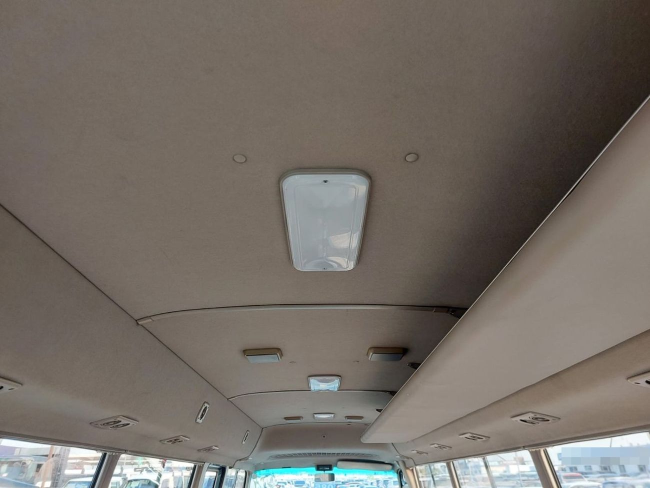 تويوتا كوستر TOYOTA COASTER BUS RHD 1998 MODEL 4.1 L DIESEL AUTOMATIC(PM004956)