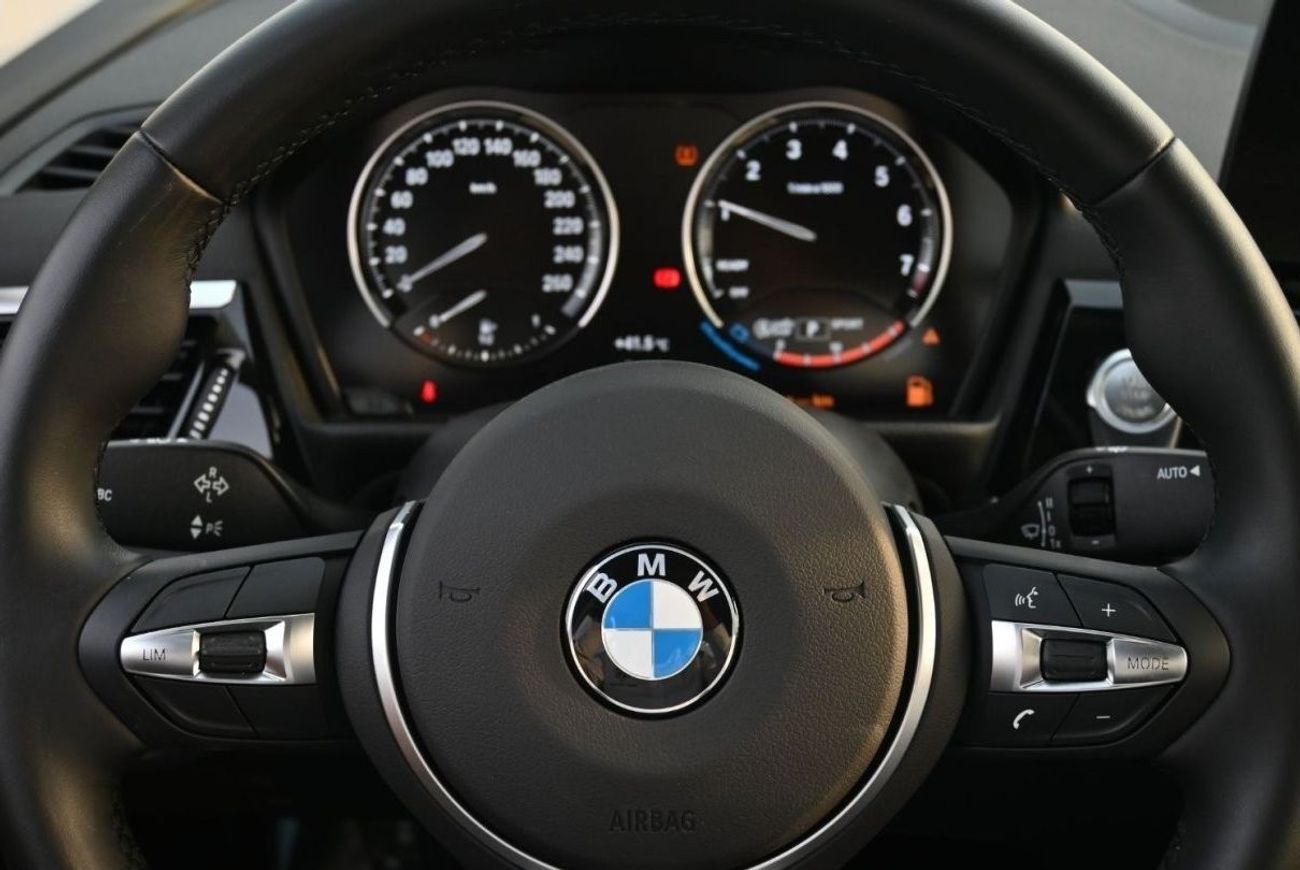 BMW 120i BMW 120i M Sport 1.5L Petrol, 7 DCT, Color White Model 2023