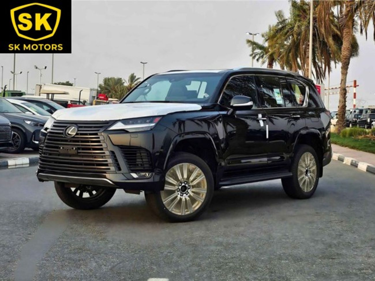 Lexus LX 600 FULL OPTION VIP / AT / 3.5L V6 / POWER SEATS & SUNROOF / HEAD-UP DISPLAY (CODE # 68003)