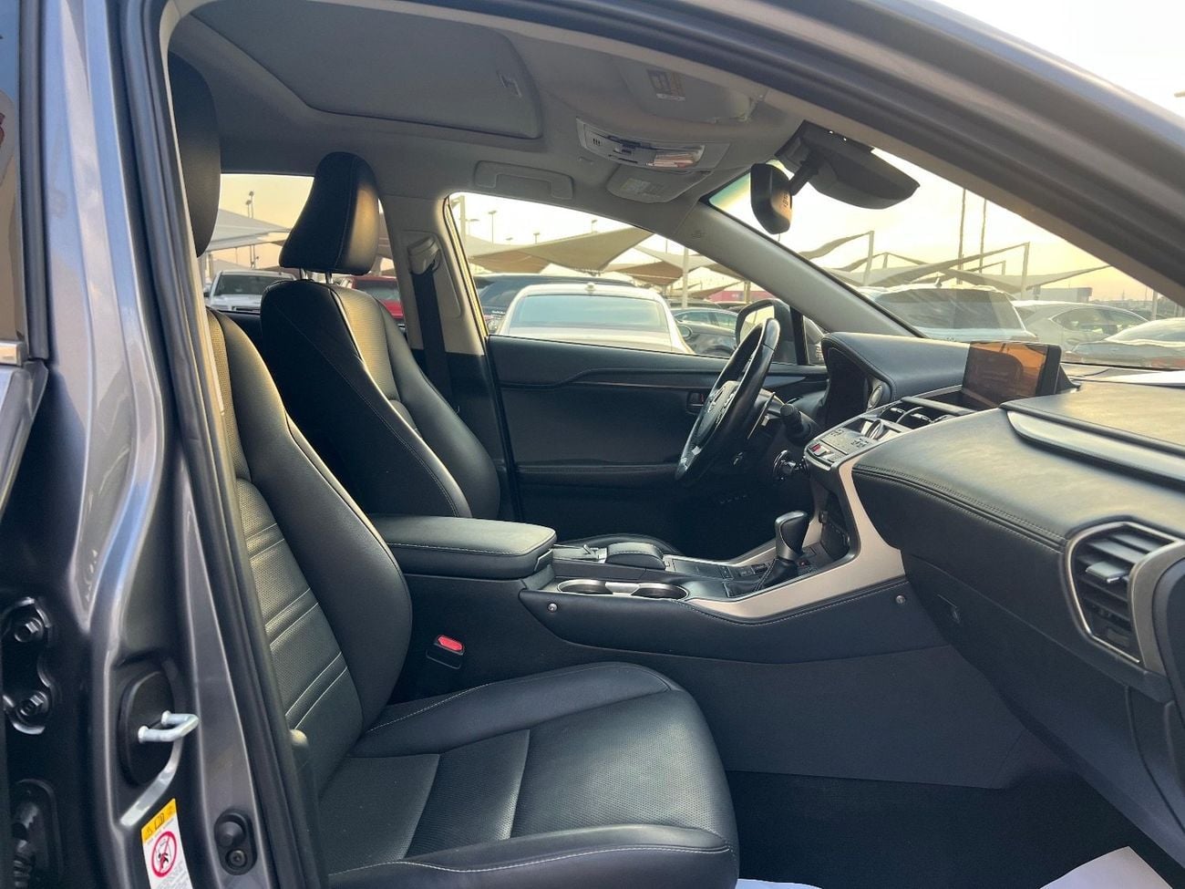 لكزس NX 300 Premier 2.0L