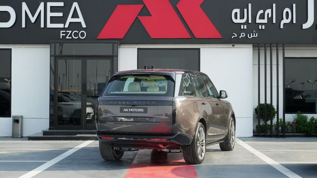 Land Rover Range Rover HSE P400 3.0L V6 Charente Grey 2026MY Export Only