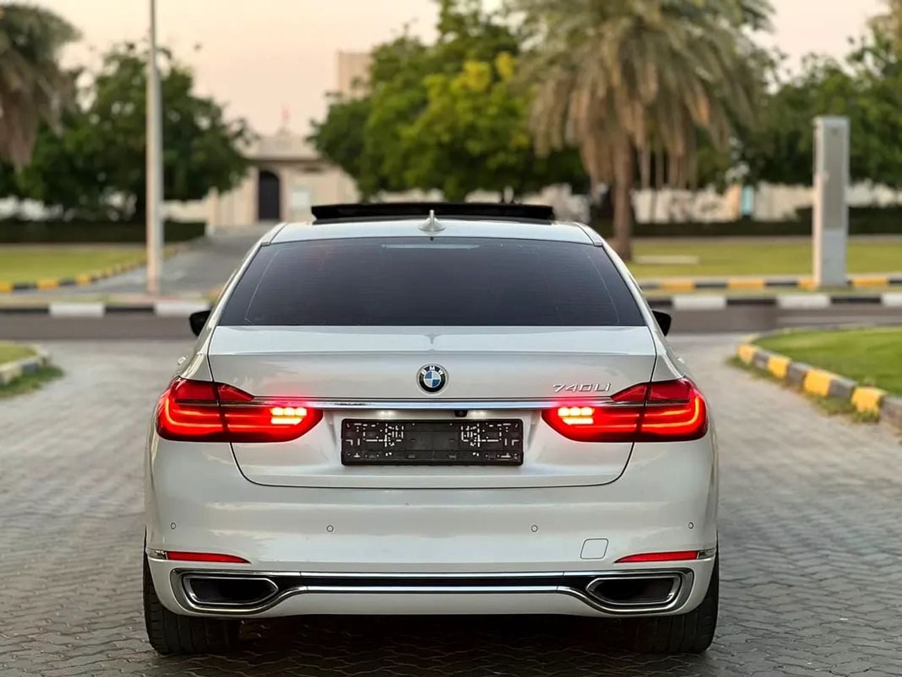 BMW 730Li 730Li GCC Specs