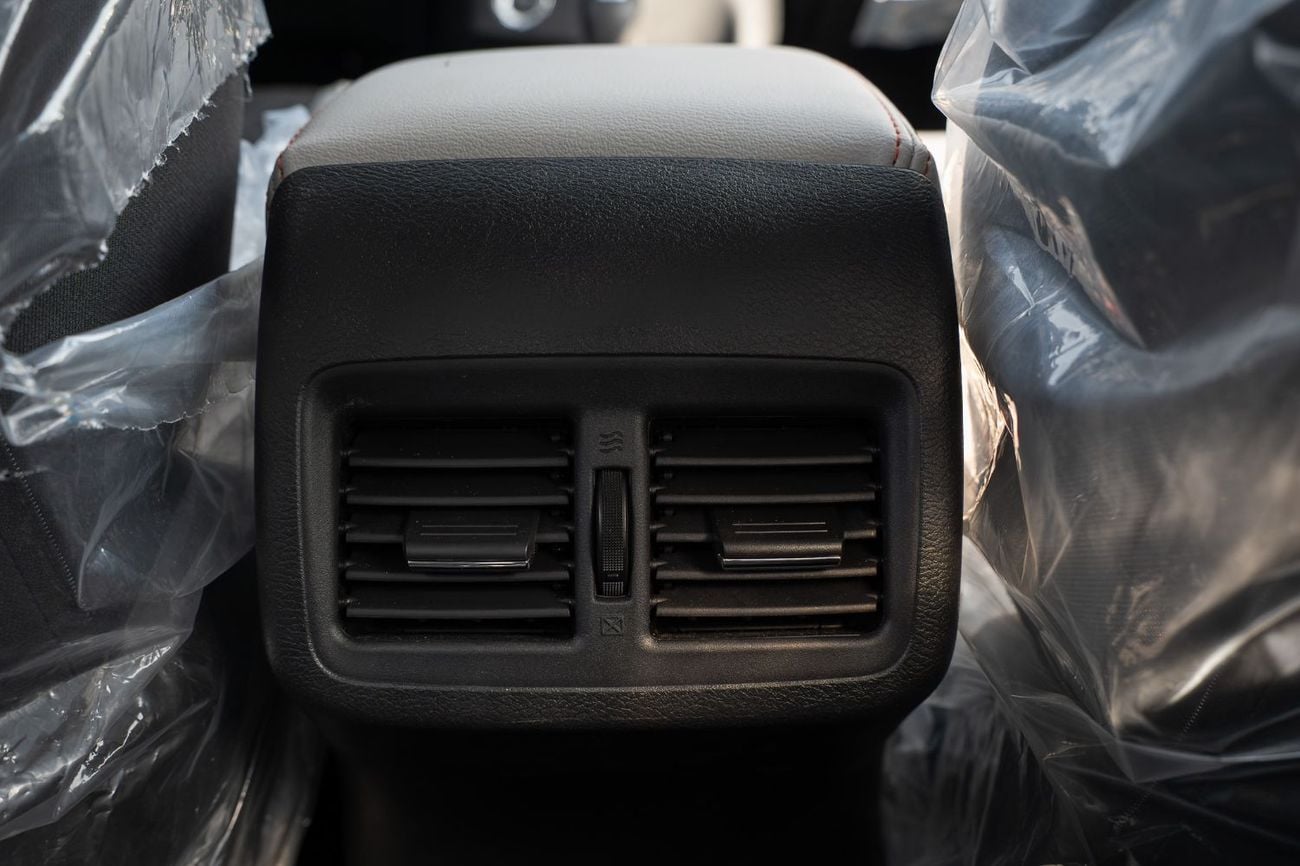 نيسان ماغنيت SL