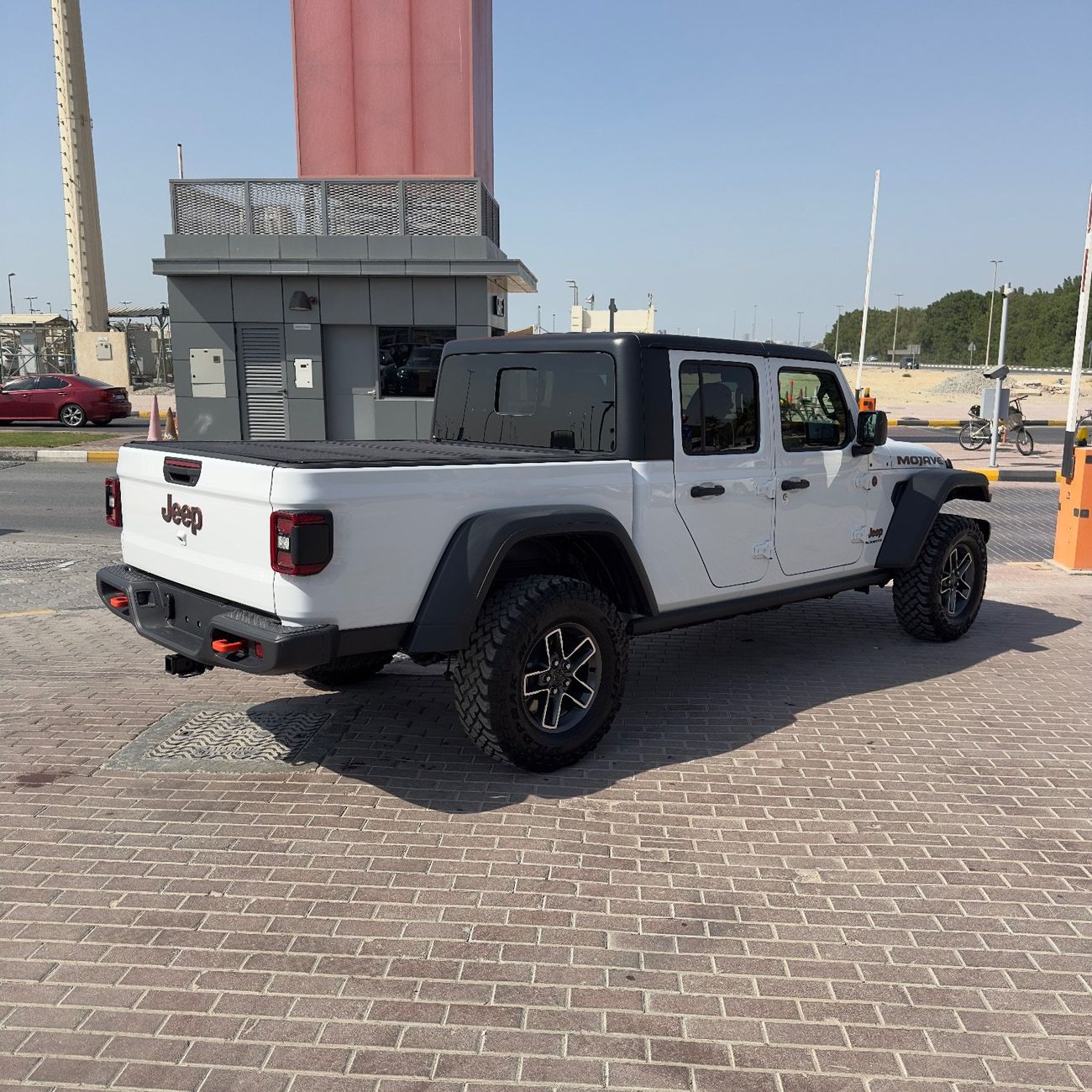 جيب جلادياتور Mojave 3.6L